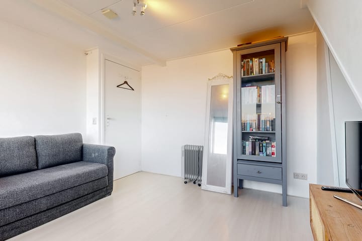 Photo 26 of Tulpstraat 12