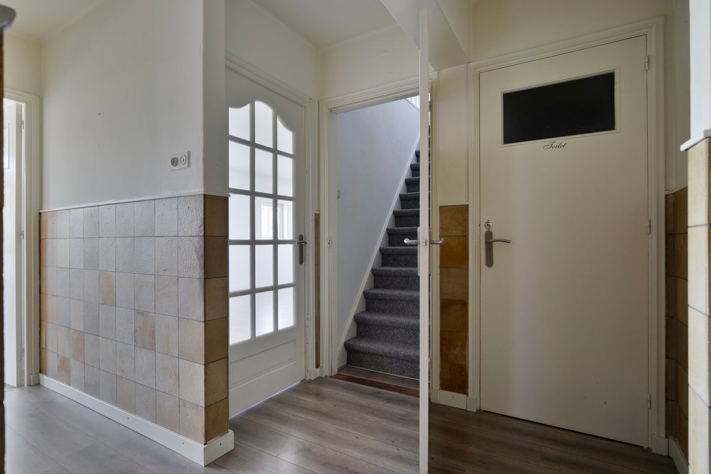 Photo 4 of Aambeeld 5