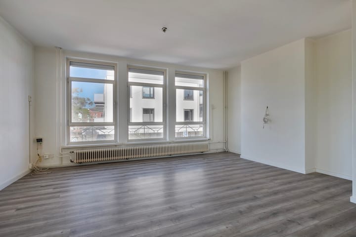 Foto 7 van Aambeeld 5