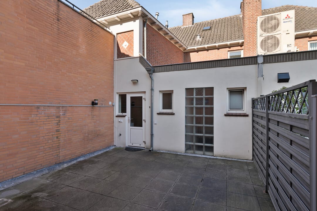 Photo 26 of Aambeeld 5