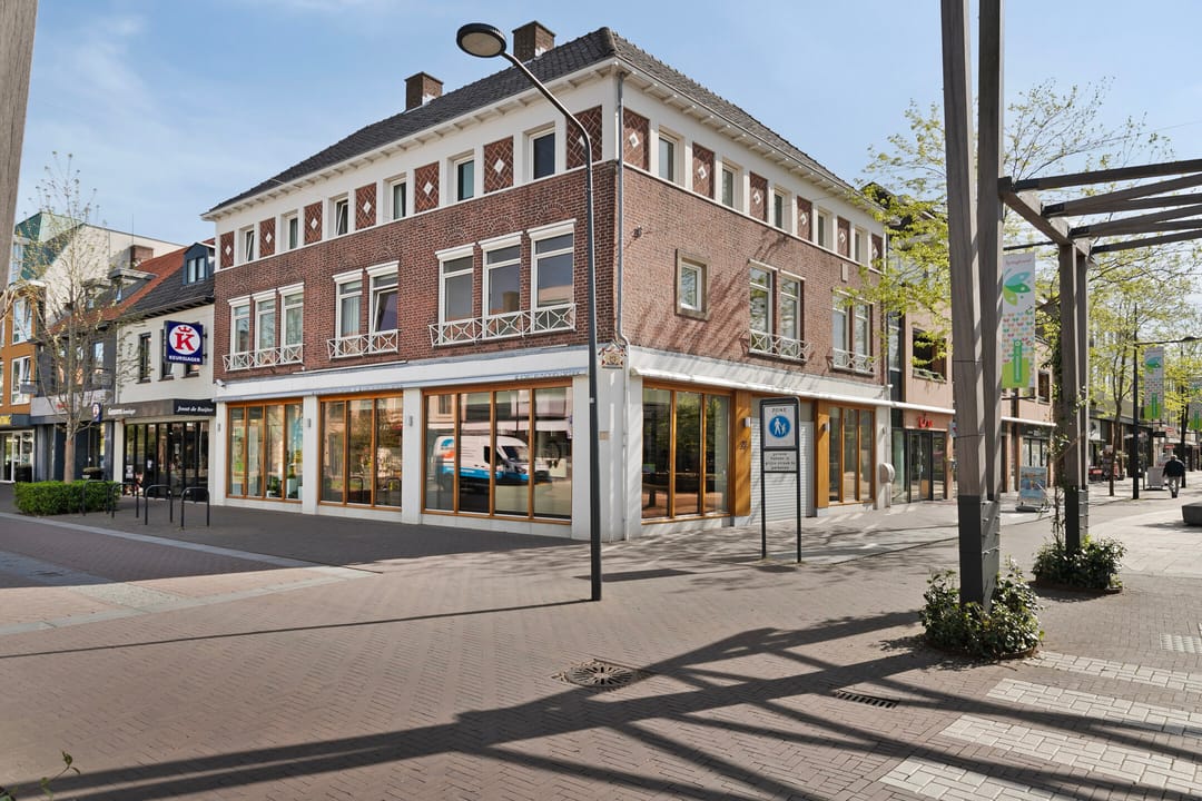 Photo 28 of Aambeeld 5