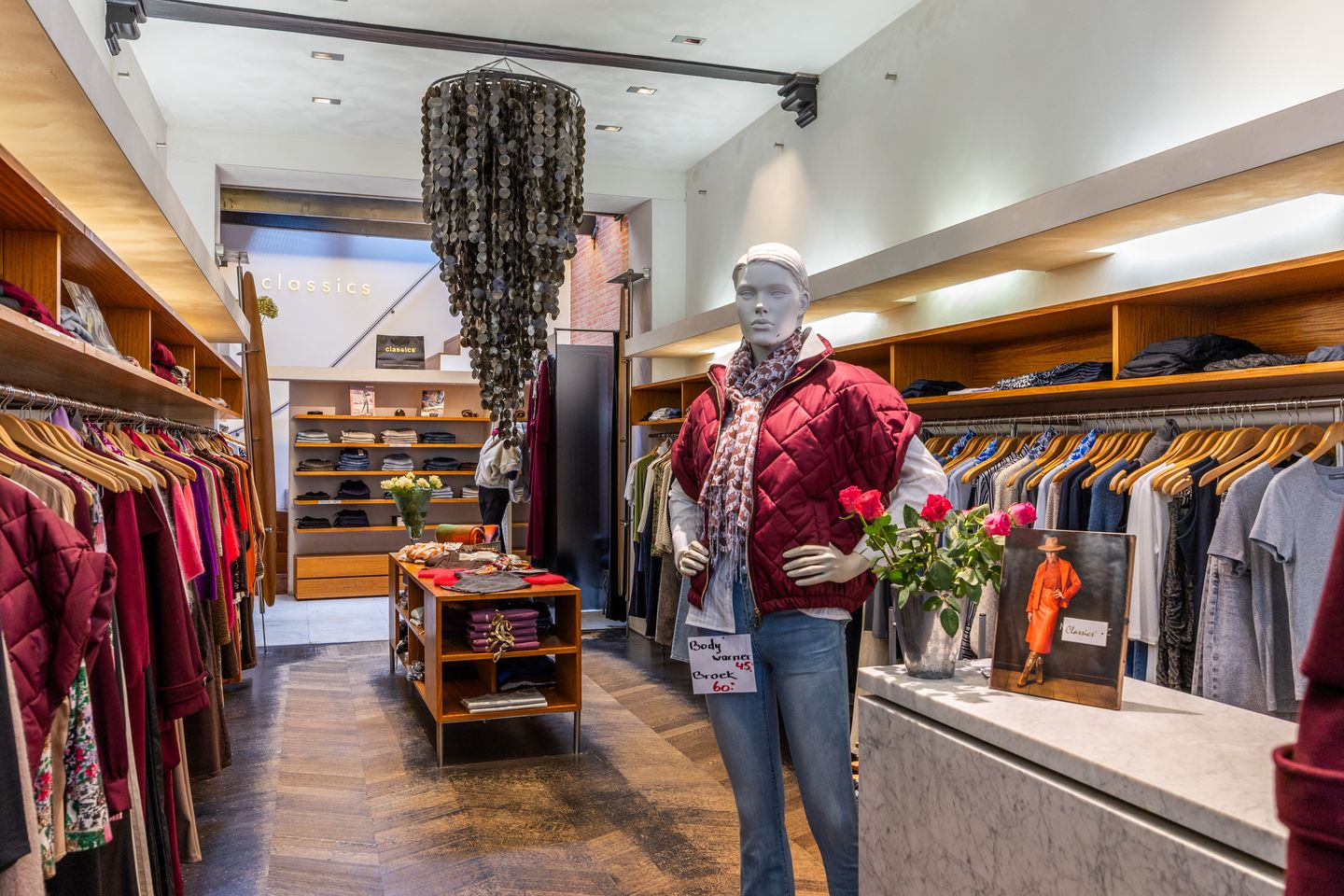 Bekijk foto 2 van Brabantse Turfmarkt 84