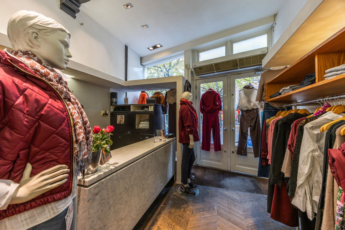 Bekijk foto 3 van Brabantse Turfmarkt 84