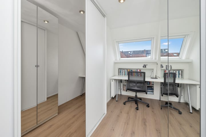 Photo 11 of Waldeck Pyrmontstraat 42