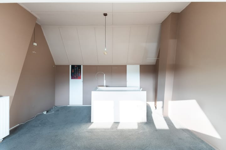 Photo 39 of Nepveulaan 104