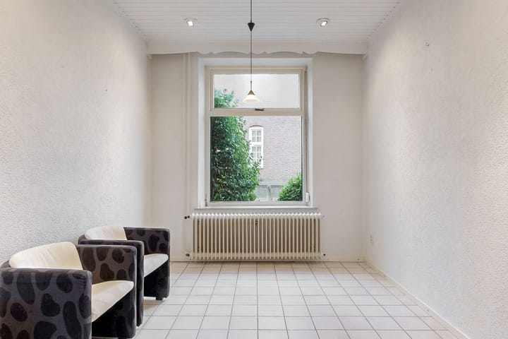 Photo 6 of Raadhuisplein 2