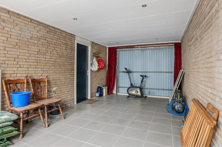 Foto 22 van Casimirstrjitte 14