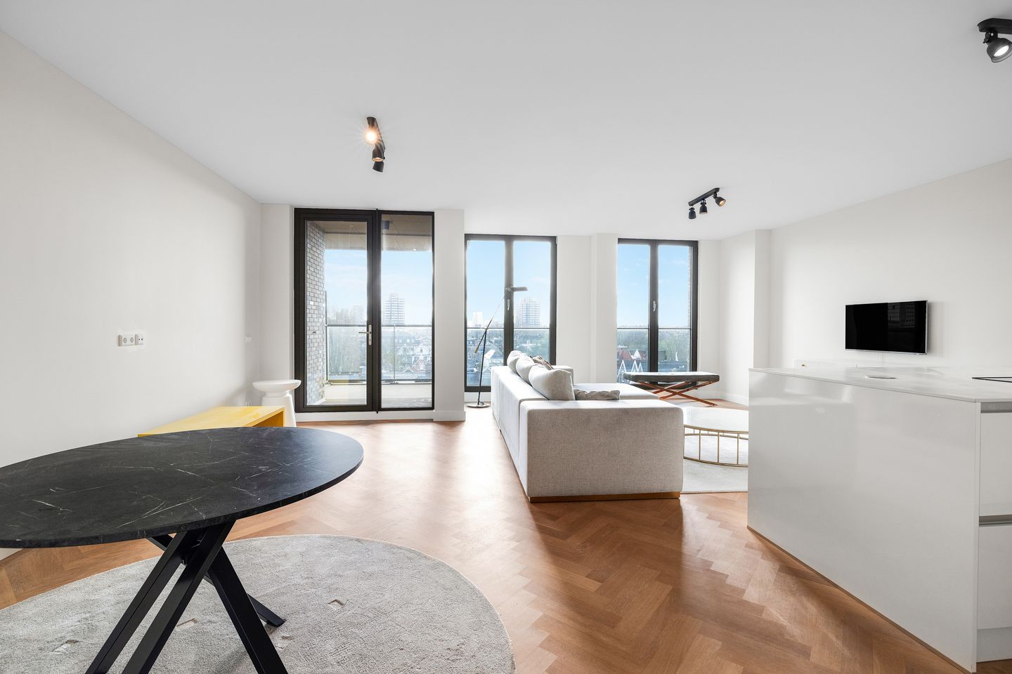 Photo 10 of Mathenesserlaan 323-M