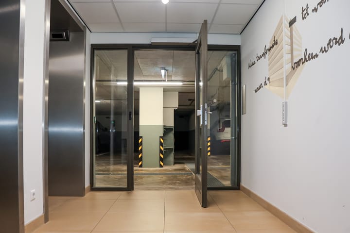 Foto 27 van Mathenesserlaan 323-M