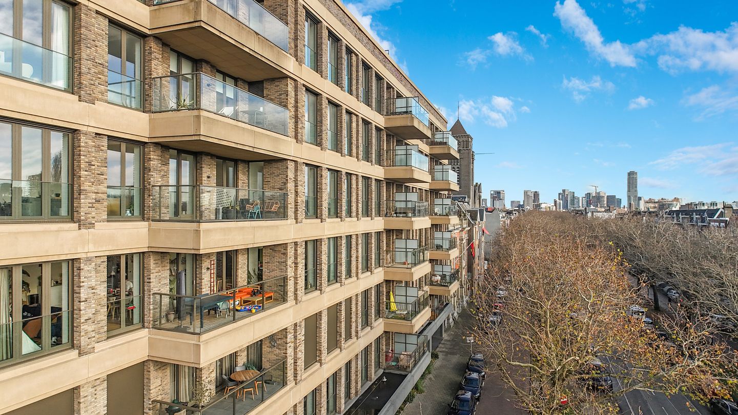 Photo 40 of Mathenesserlaan 323-M