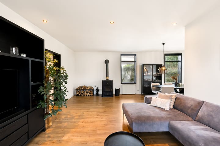 Foto 11 van Hoofdplaatseweg 4