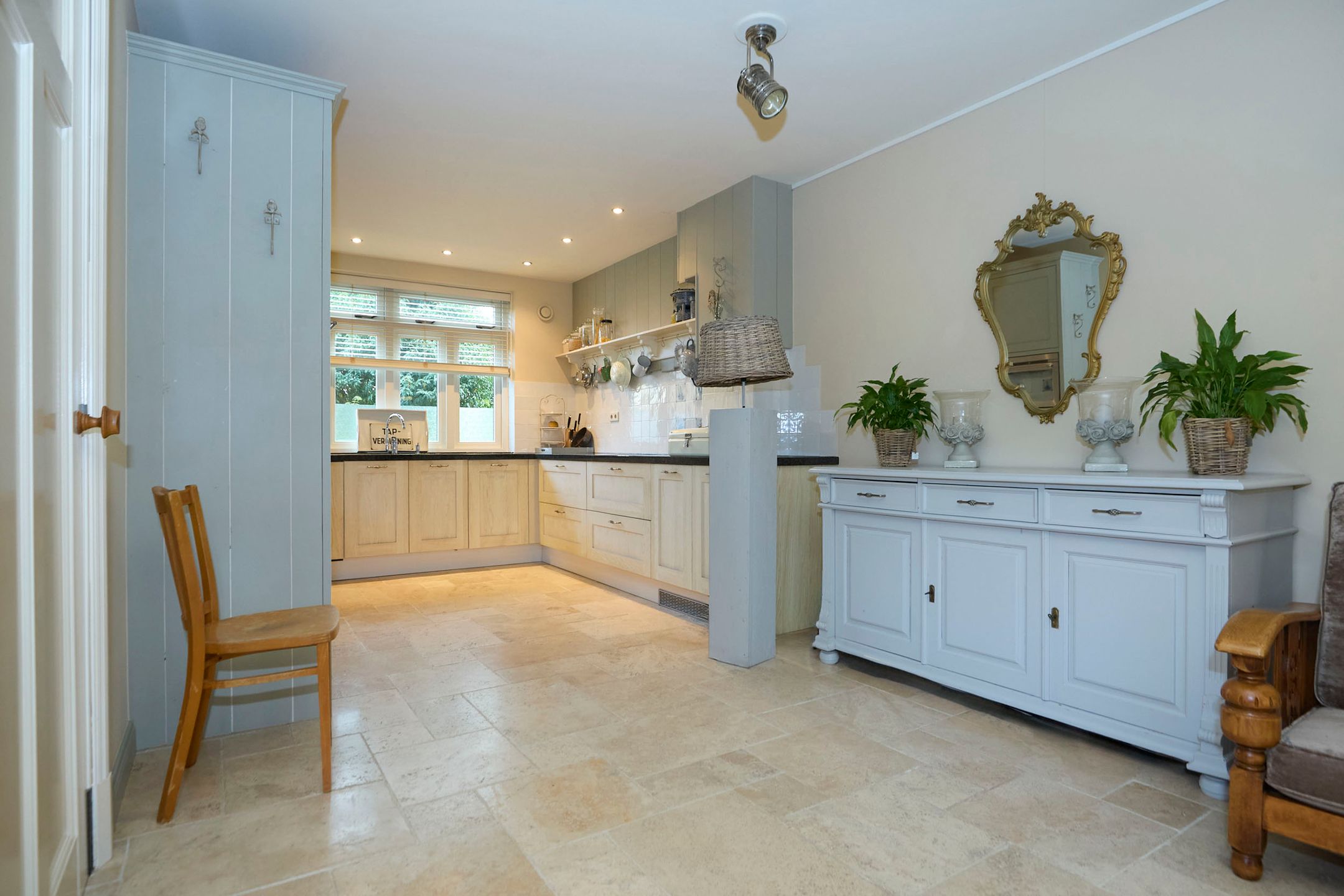 Photo 12 of Nekkerweg 27