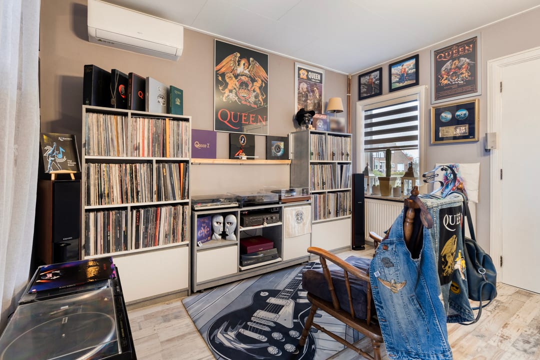 Photo 13 of Wilhelminastraat 26