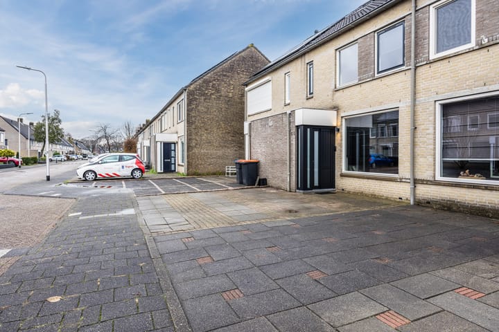 Foto 48 van Grevenbichtstraat 66