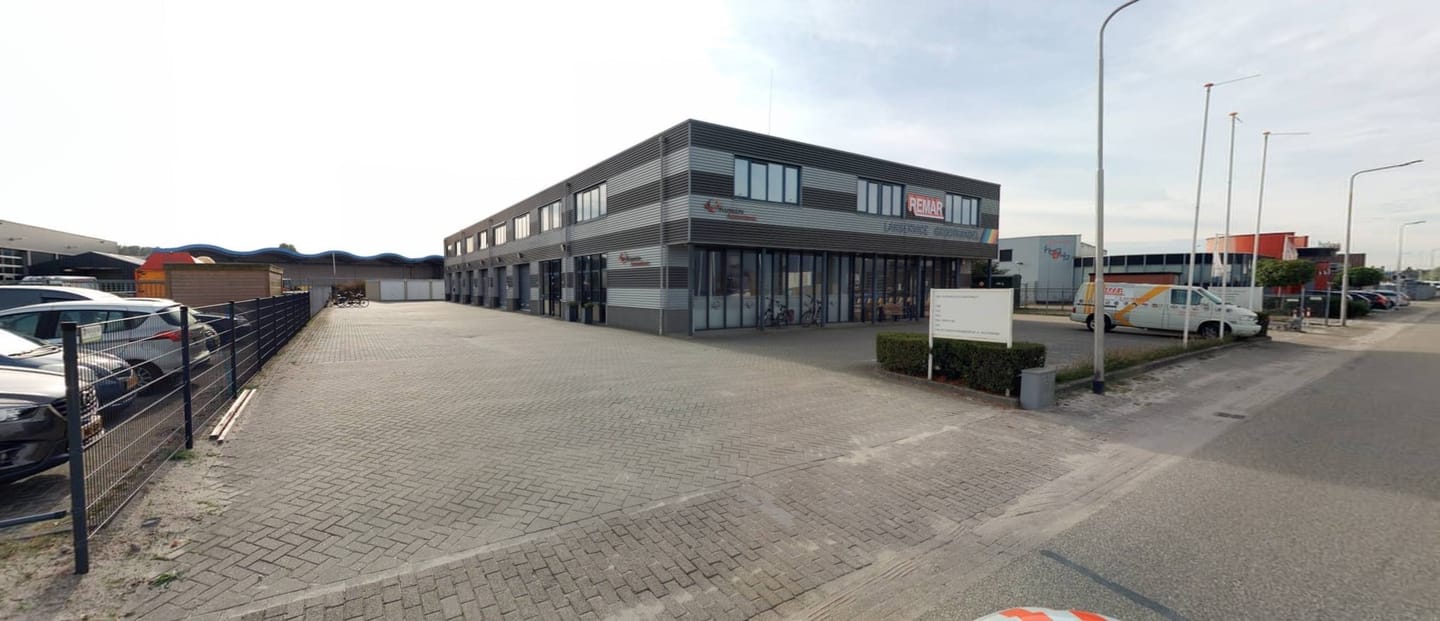 View photo 1 of Kleiland 14-D