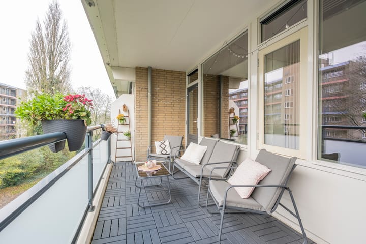 Foto 35 van Van Oldenbarneveltstraat 523