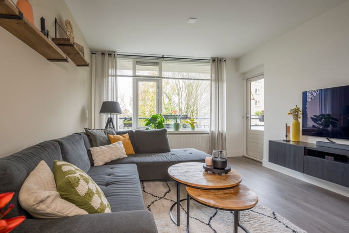 Foto 17 van Van Oldenbarneveltstraat 523