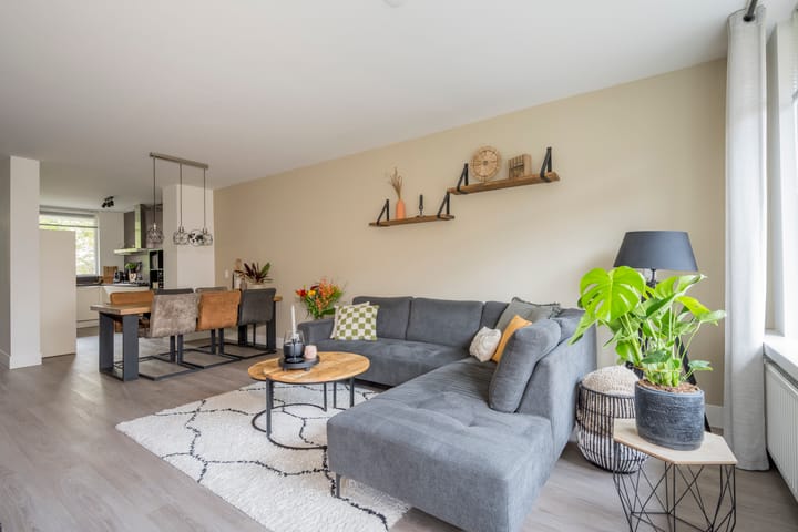 Foto 15 van Van Oldenbarneveltstraat 523