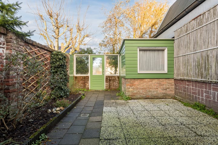 Photo 2 of Duinstraat 19