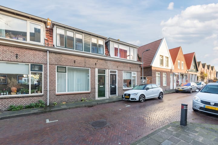 Photo 4 of Duinstraat 19