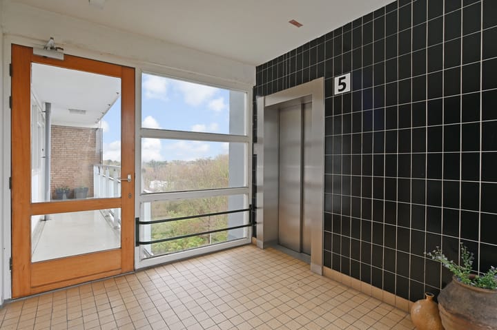 Photo 6 of Heliotrooplaan 356-G