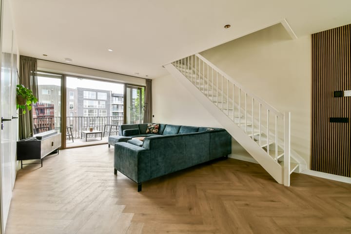 Foto 9 van Huiswoudstraat 50