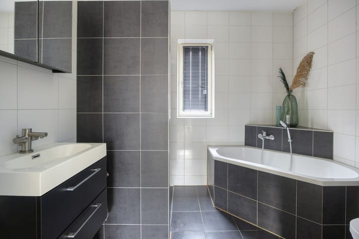 Photo 3 of Anna Nabermanlaan 8