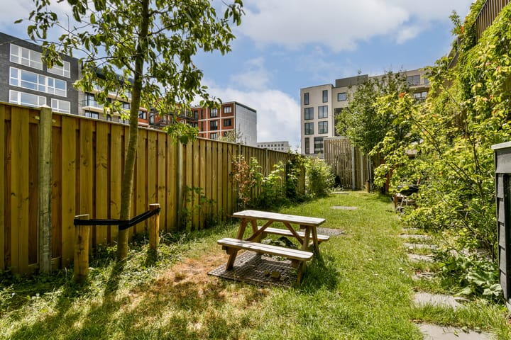 Foto 21 van Huiswoudstraat 50