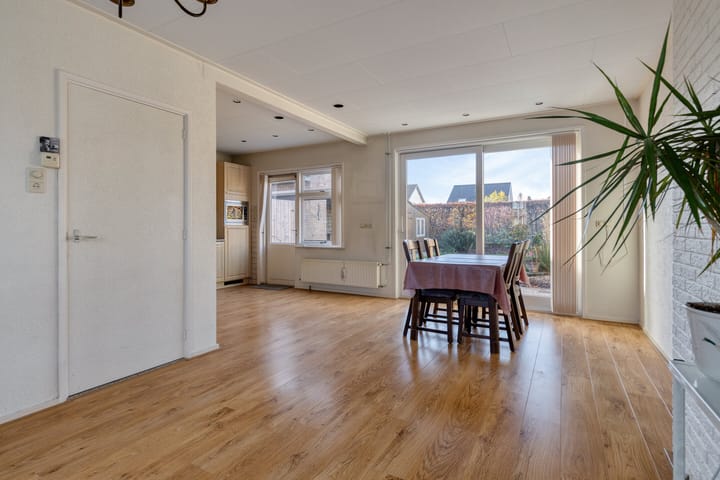 Photo 8 of Frisostraat 3