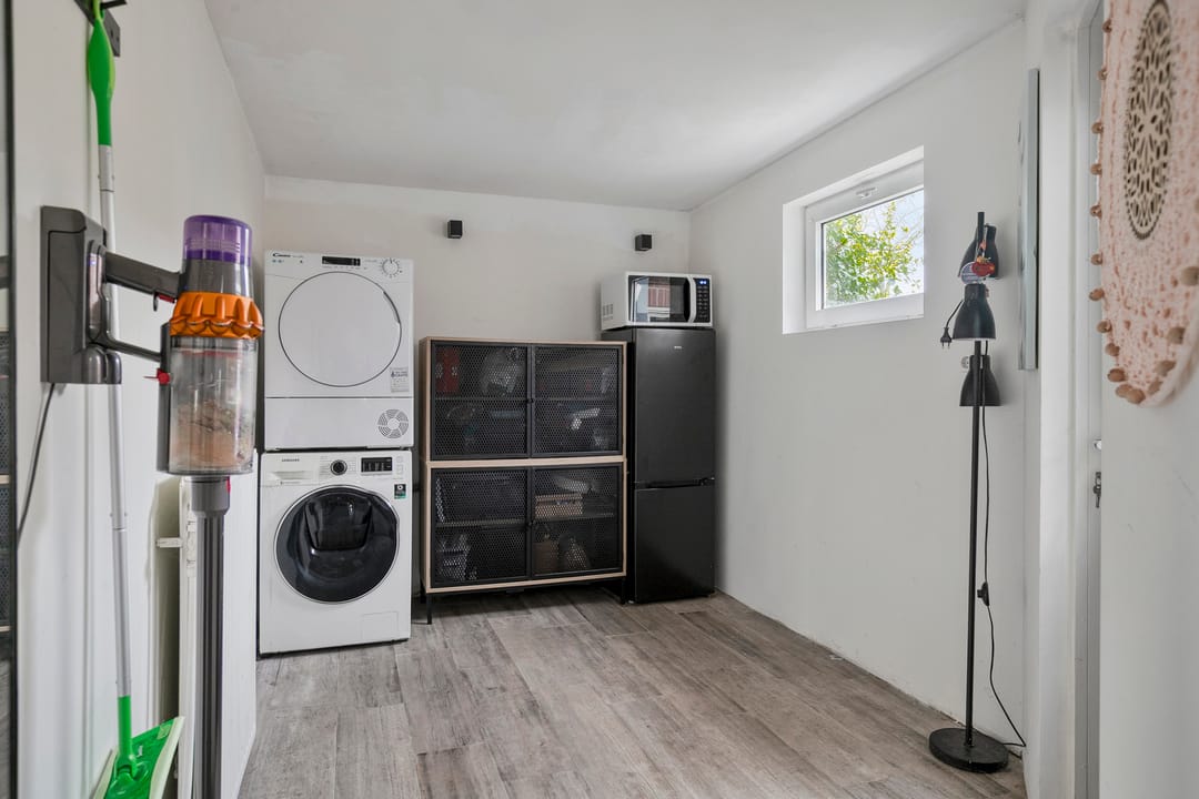 Photo 16 of Luciastraat 7