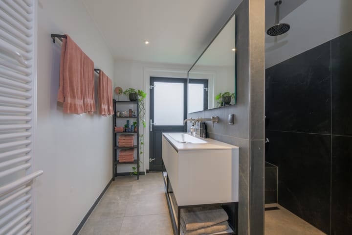 Photo 38 of Groenloseweg 67