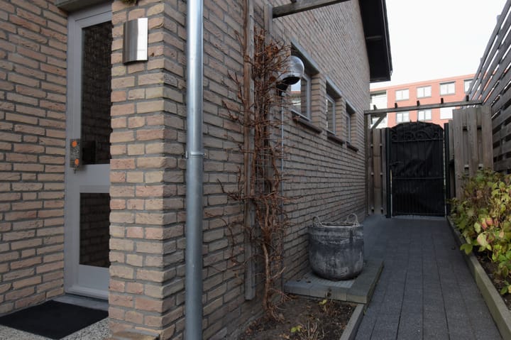 Photo 2 of Minister Ruijsstraat 1-A