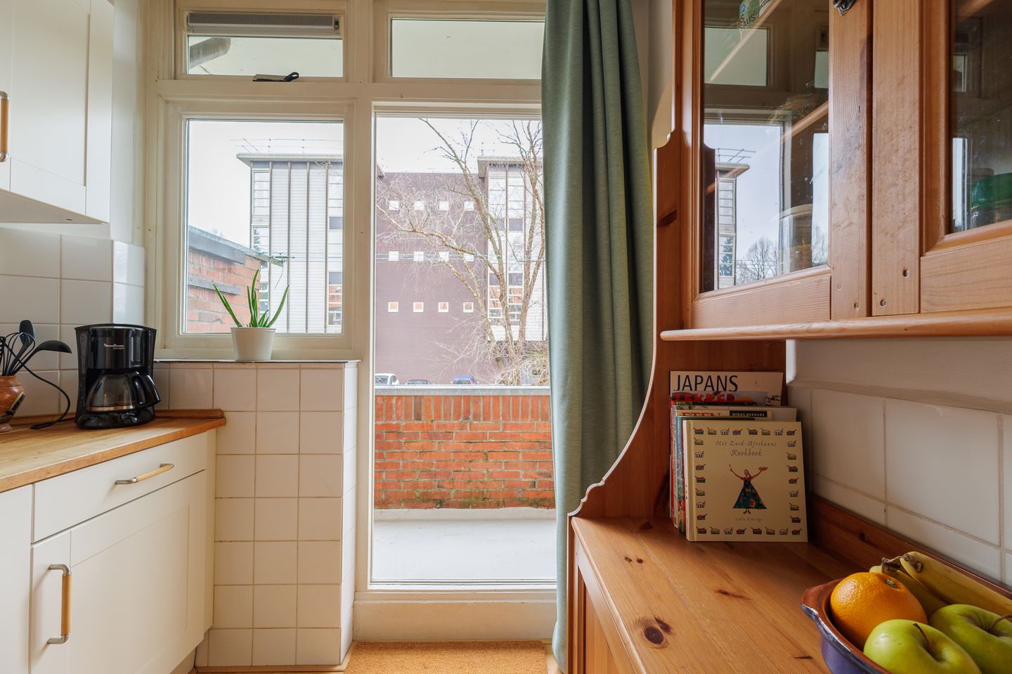 Photo 44 of Van Heemskerckstraat 65-A