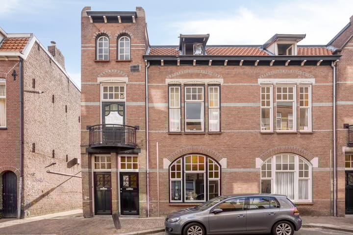 Prins Hendrikstraat 18