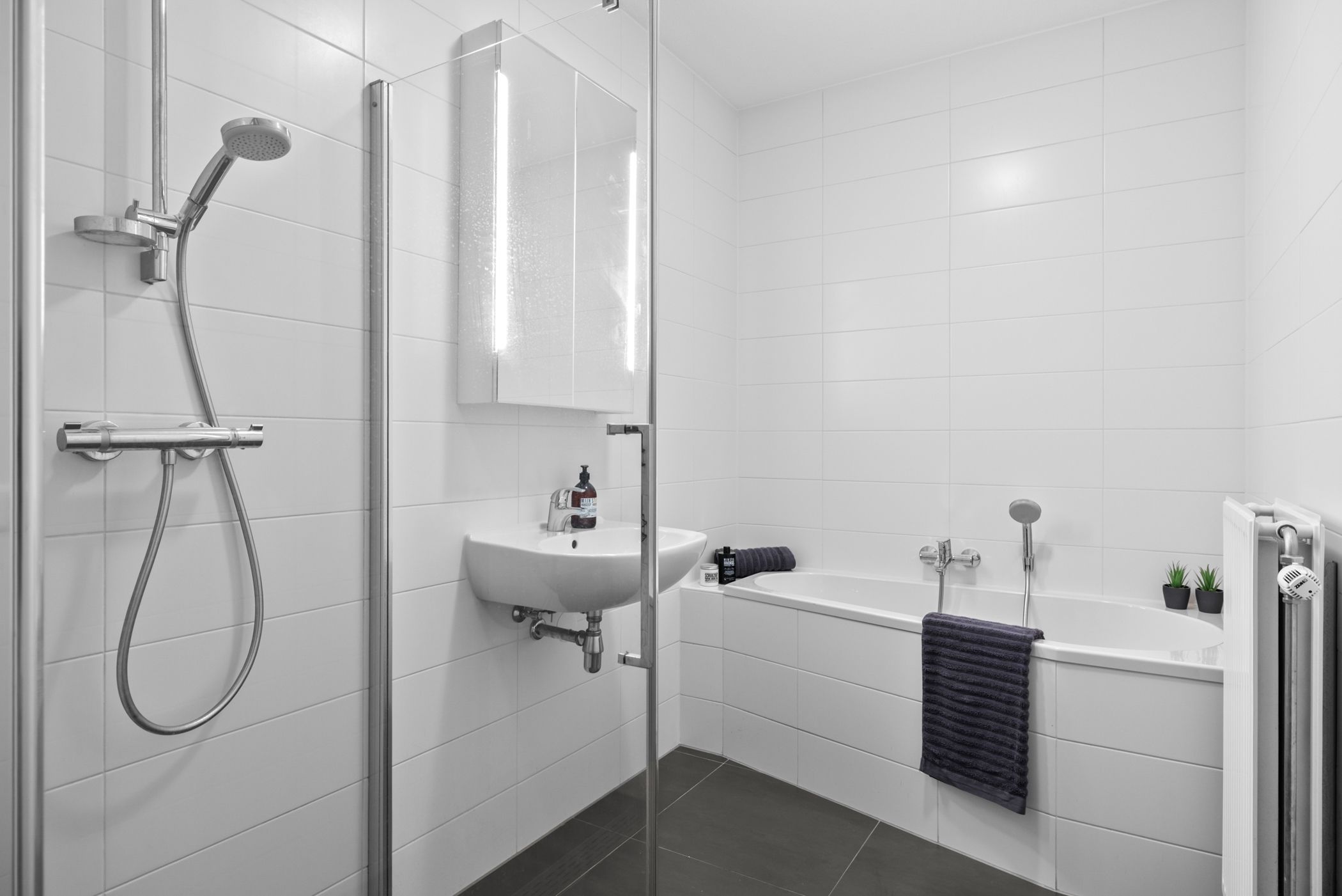 Foto 24 van Tanimbarkade 31