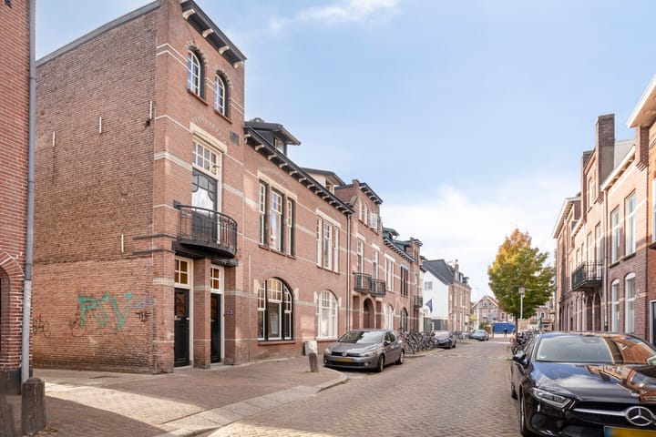 Foto 33 van Prins Hendrikstraat 18