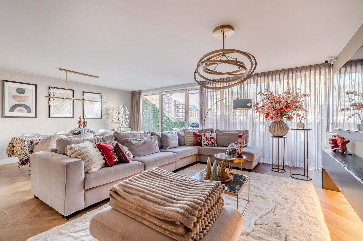 Foto 1 van Palaceplein 139