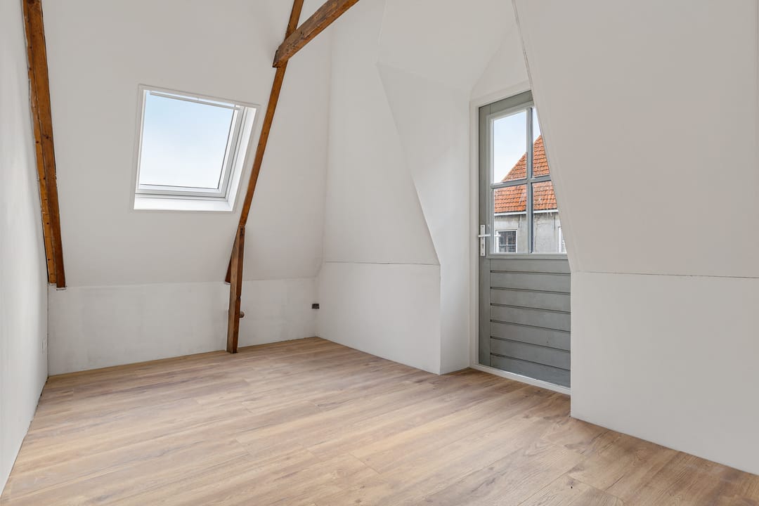 Foto 37 van Neerwoldstraat 23