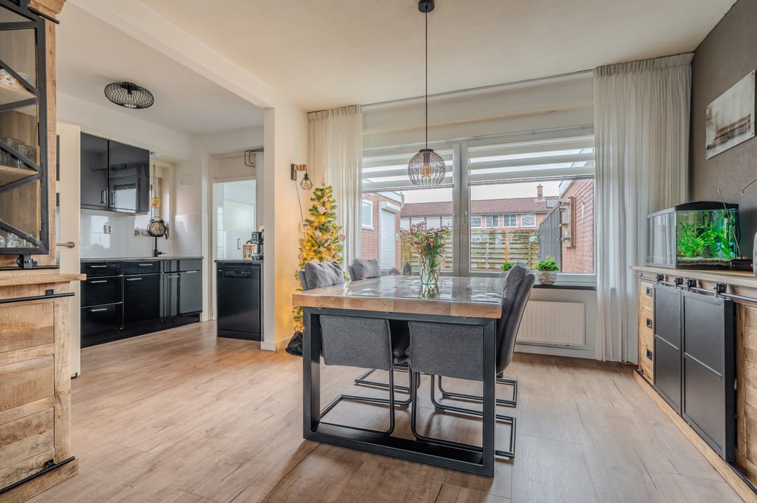 Foto 17 van Iepenlaan 18