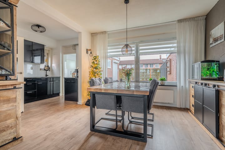 Photo 17 of Iepenlaan 18