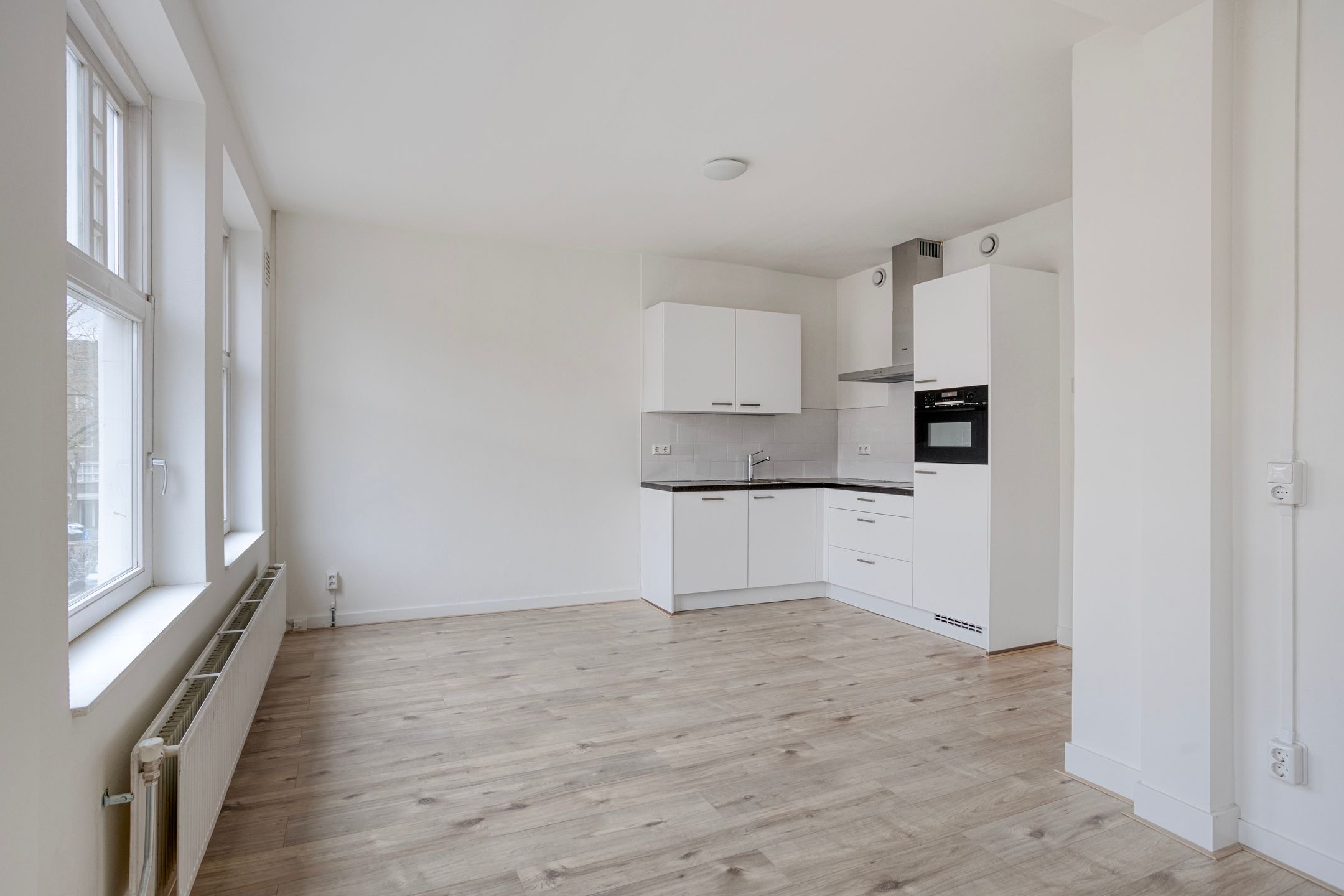 Photo 6 of Van Spilbergenstraat 142-2