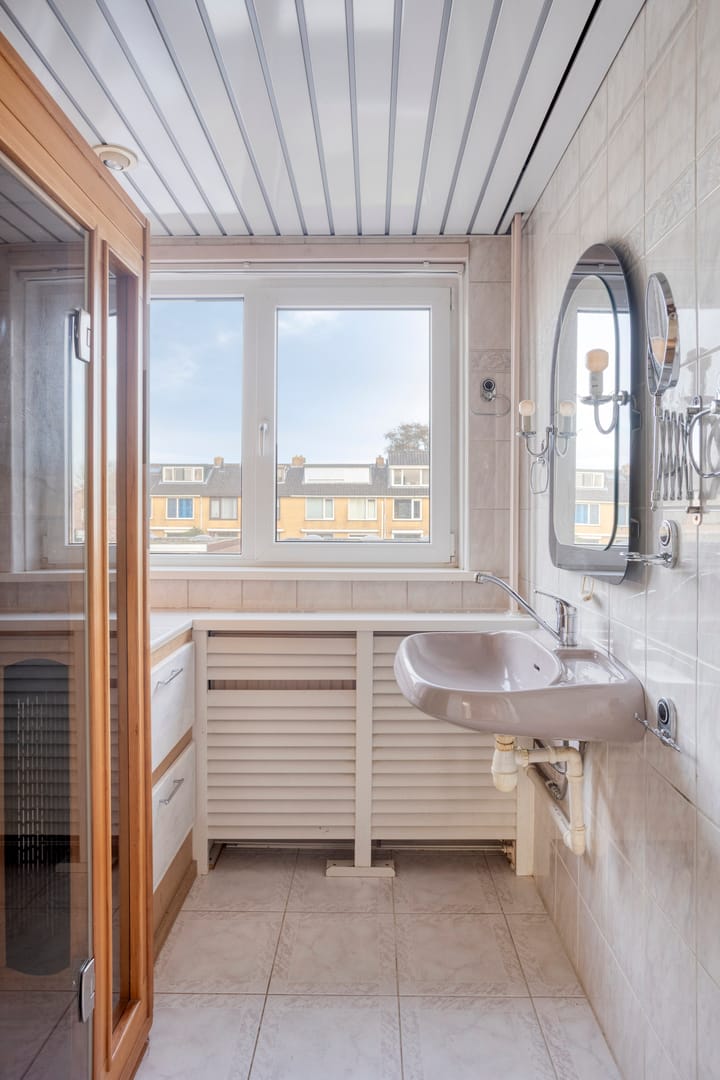 Photo 26 of Korenmolenstraat 13