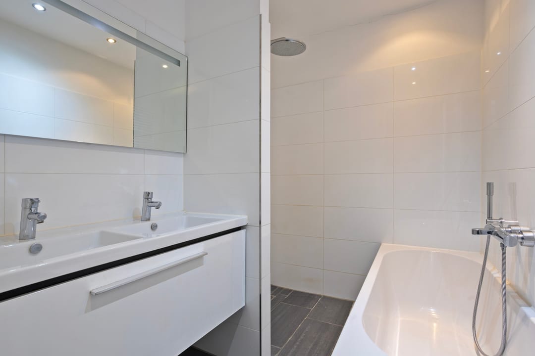 Foto 13 van Van Spilbergenstraat 130-3