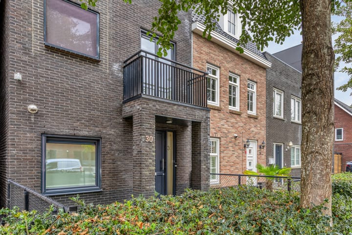 Photo 3 of Erik de Rodestraat 30