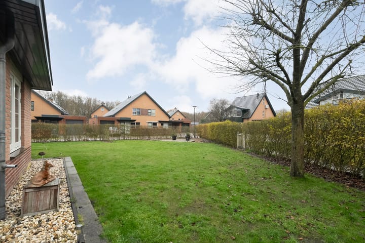 Foto 35 van Stroekmaat 10