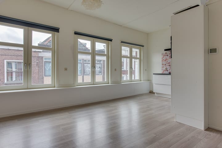 Foto 2 van Westwagenstraat 12-A