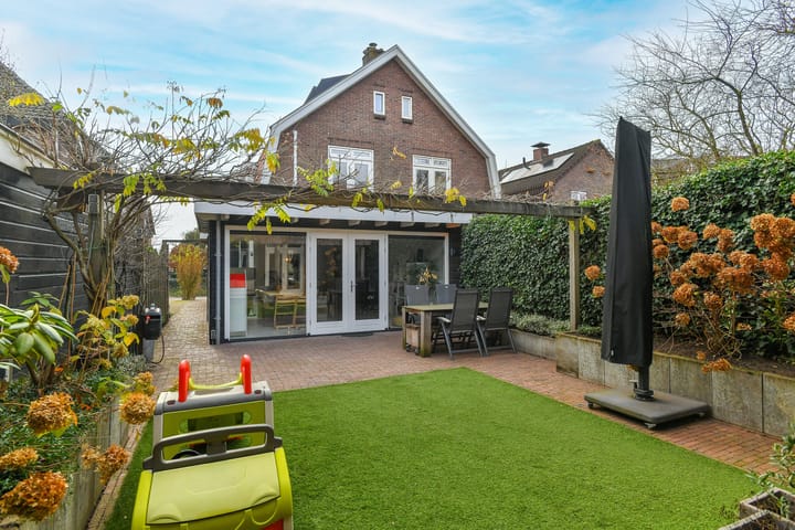 Foto 29 van Backerstraat 15