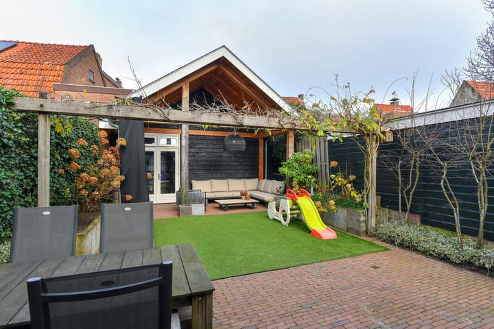 Foto 33 van Backerstraat 15