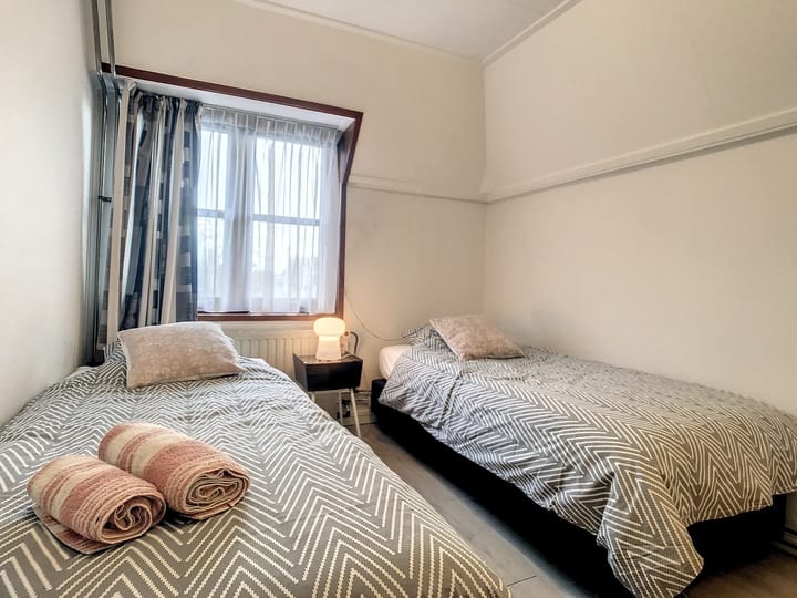 Photo 13 of Dorpsstraat 21-A