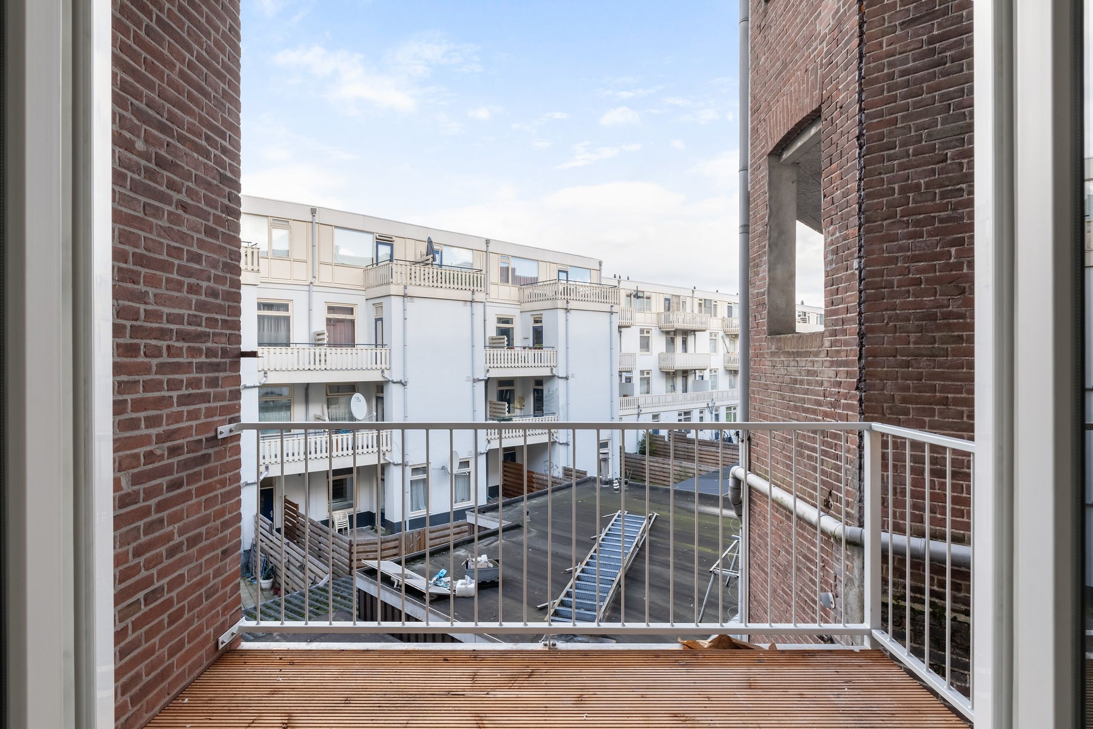Photo 6 of Zwaanshals 252-A01